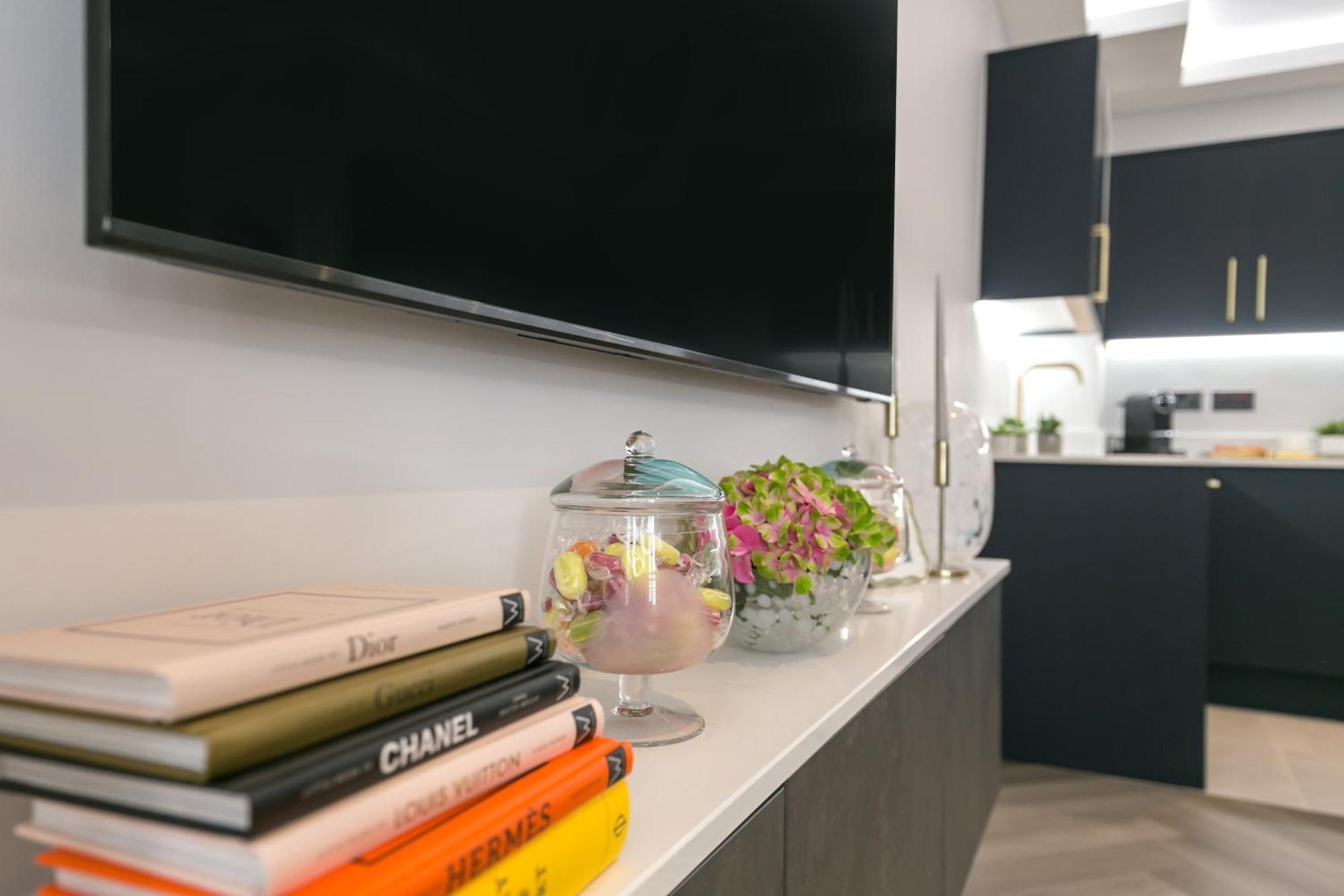 Cozy Elegant In Nevern Square * Лондон